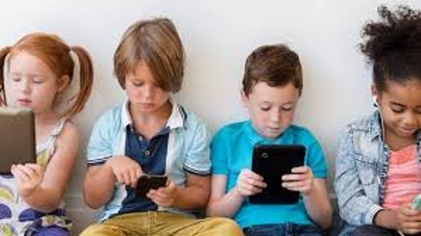 قامت اليابان بعمل حد أقصى لجلوس الأطفال على الإنترنت وألعاب الفيديو، ألا وهو ساعة واحدة فقط يوميا