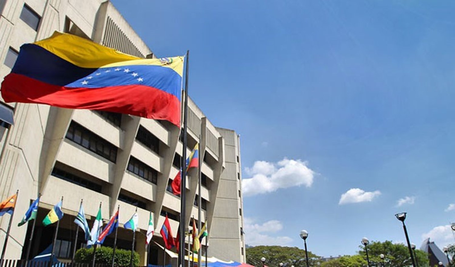 القضاء في فنزويلا يتقدم بطلب الأفصاح عن مجموعة جوايدو بأنها منظومة إرهابية